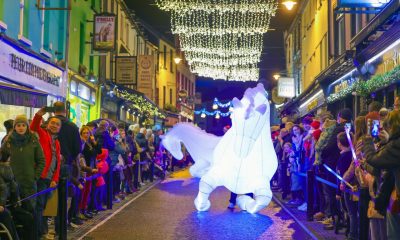 0270595_Christmas_CIK_W3_Parade5.jpg