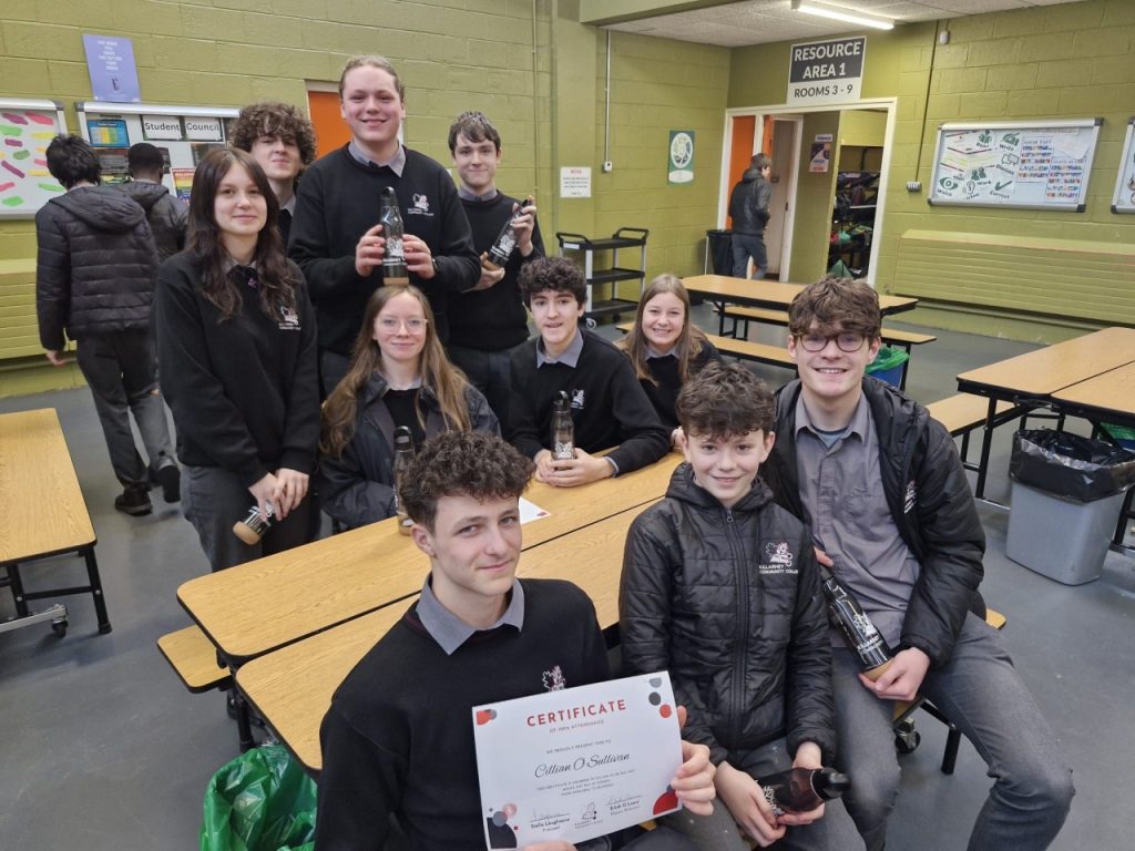 Community College Recognises Students With Perfect Attendance 